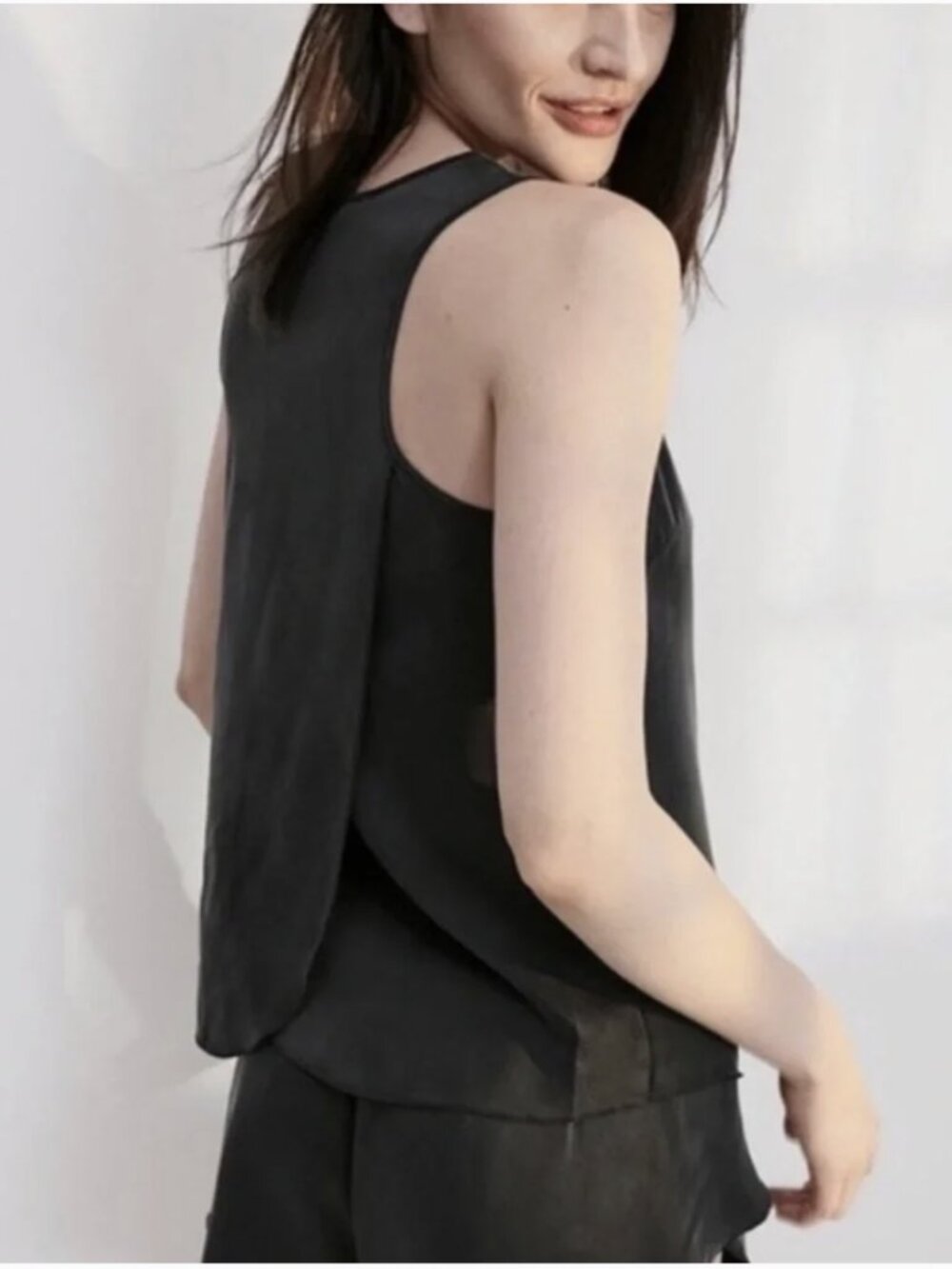 Lunya 100% Washable Mulberry Silk Tulip Split Back Tank Top Gray Size Small